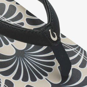 OluKai 'Uiki Sandals - Women's