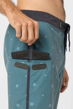 O'Neill Lineup 17" Boardshorts - Men's