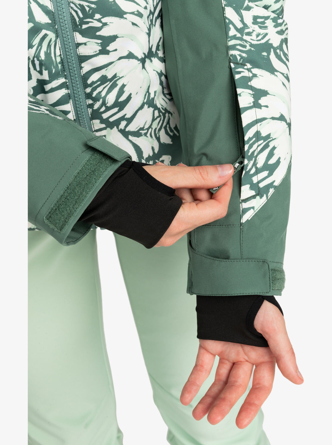 Roxy Jet Ski Premium Technical Snow Jacket - Women's – Arlberg Ski